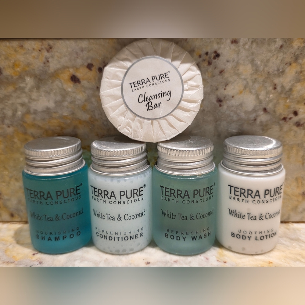 TERRA PURE EARTH CONSCIOUS White Tea Coconut Travel Items